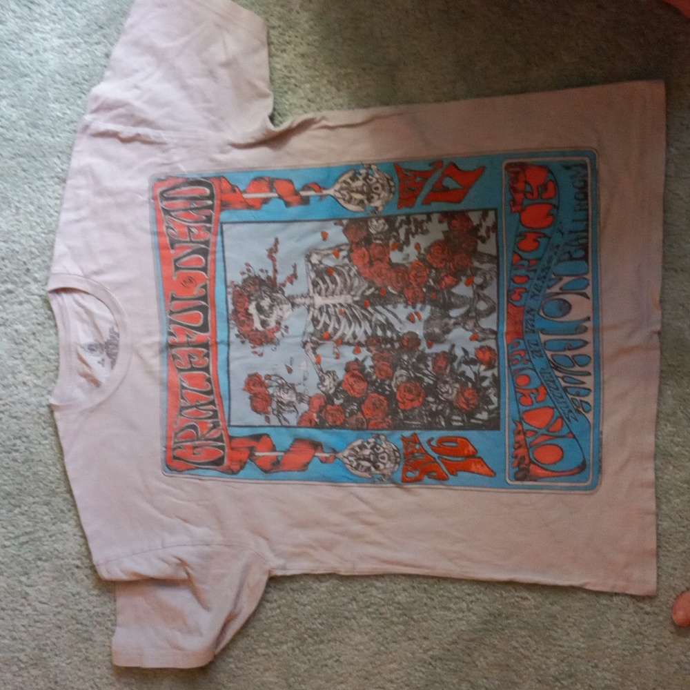 Rhino entertainment company XL tshirt